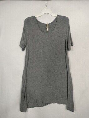 Jesse And J Women's Short-Sleeve Gray Tunic Top